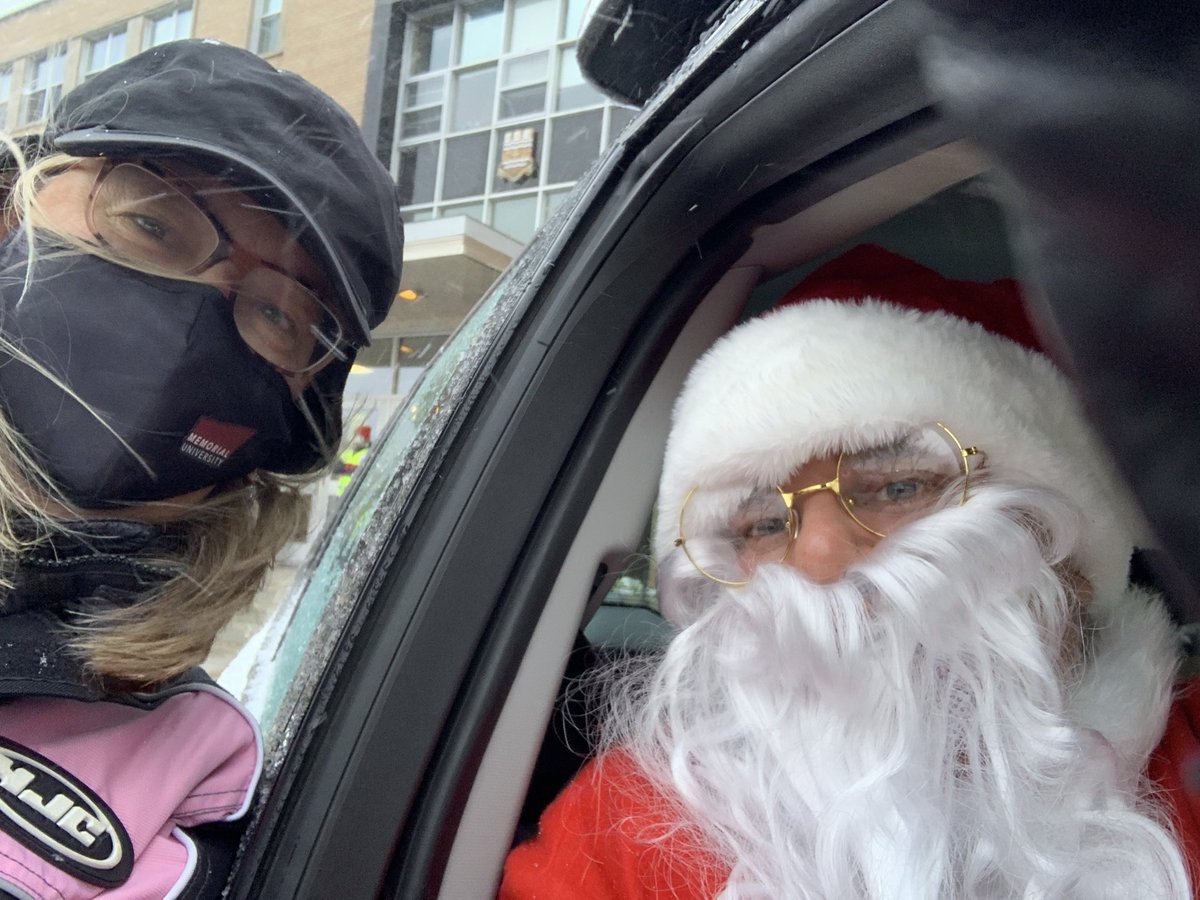avpastudents's tweet photo. Guess who is here???? Come by and join in our toy , food , $ drive at Memorial university #ComMunityofgiving @MUN_Students @MemorialUAlumni @vianne_timmons @MemorialU https://t.co/3Phlsy5tg4
