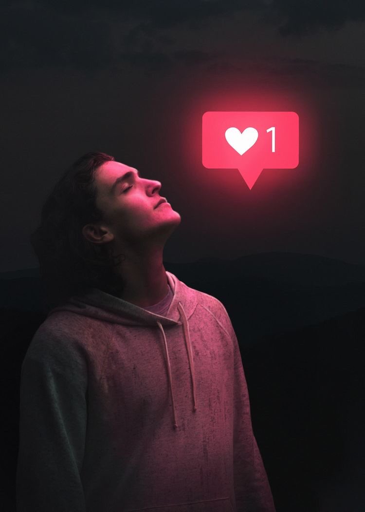 रूह तो निकल सकती हे जिस्म से,

तुम्हे तो नही निकाल सकता अपने दिल ❤️ से…