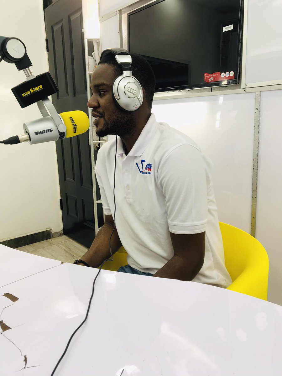 StewardMuhindo's tweet photo. Heureux d’être passé à #KivuStars pr l’émission page d’histoire consacrée ce samedi aux ADF et à l’insécurité à #Beni. Au delà dla qualité des échanges et la participation des auditeurs, c’est la beauté du studio qui m’a impressionné. Bravo aux cerveaux derrière le projet. https://t.co/wYrfjIxtGP