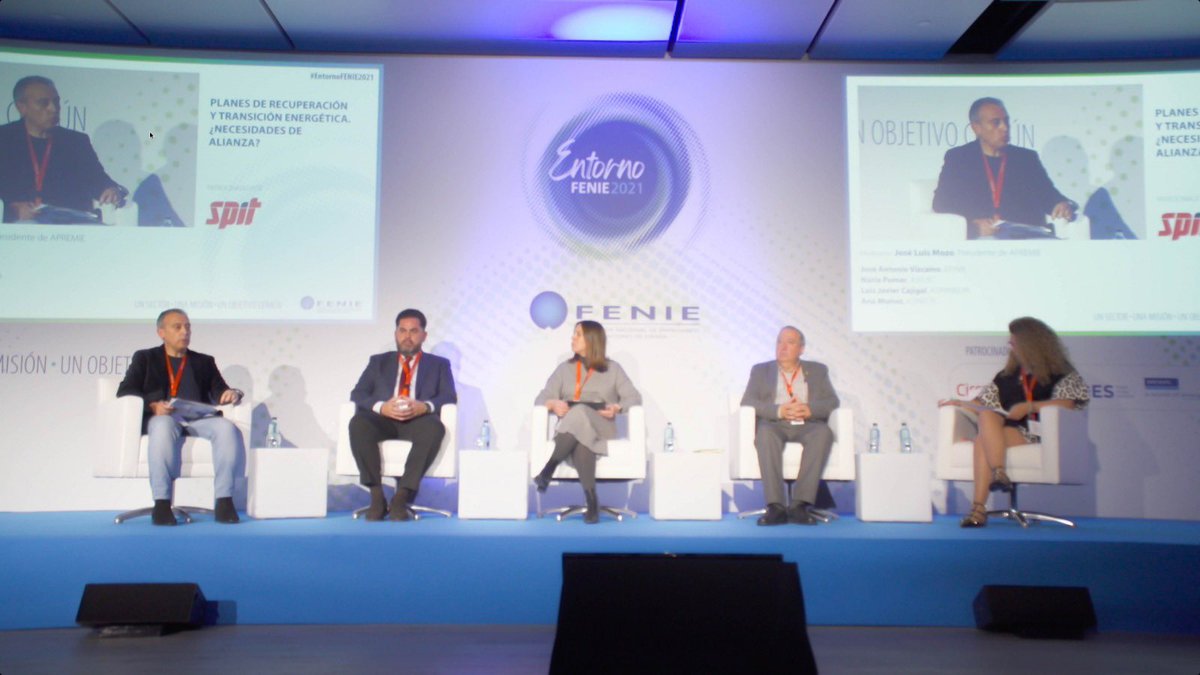 javizcaino_'s tweet photo. Encantado de haber participado en Entorno Fenie dentro de una de las mesas de debate, concretamente la dedicada a alianzas empresariales. Gran experiencia.#Fenie #entornofenie #epyme #alianzas #cooperacion #cooperation #orvi https://t.co/nDkN2fzvDz