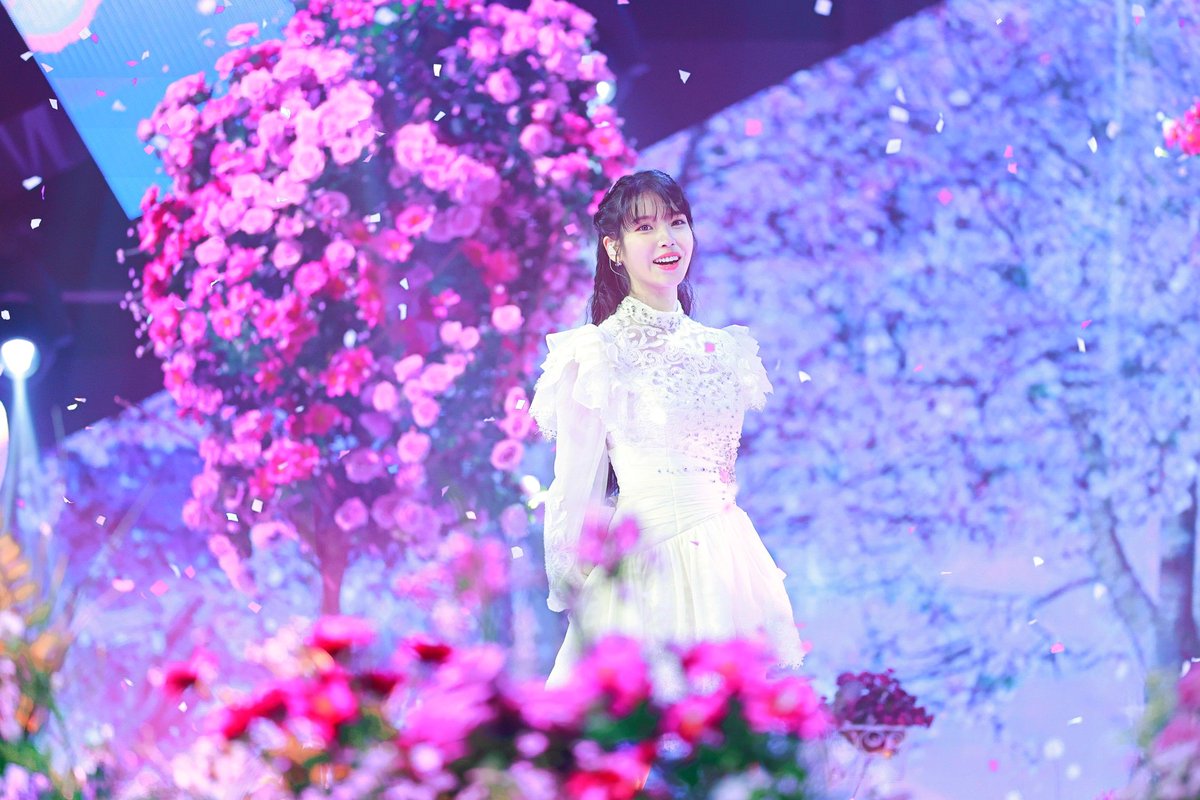 Coowoo_8's tweet photo. 멜론 아티스트 채널 포토 - 아이유 41P
https://t.co/3QLiCrCUYT https://t.co/nLwih8CMzq