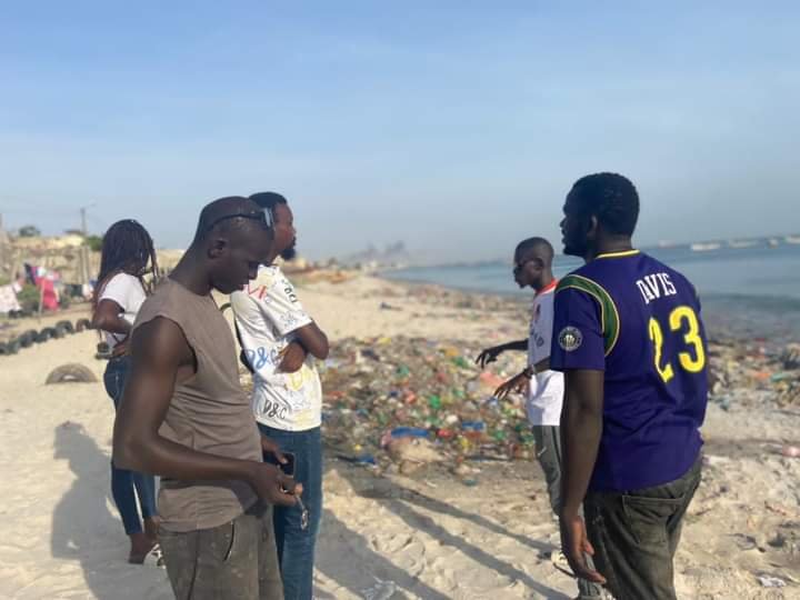medzaproduction's tweet photo. @AscYakaar_TSM en collaboration avec #Crac du #TeamMedza vous donne RV le 19dec à la Plage de Thiaroye une campagne de sensibilisation suivi d une opération de nettoyage prévue vos contributions à partir de 100fr via Wave et orange Money  au 
 773657734
#kebetu https://t.co/AXO0n9VwrX