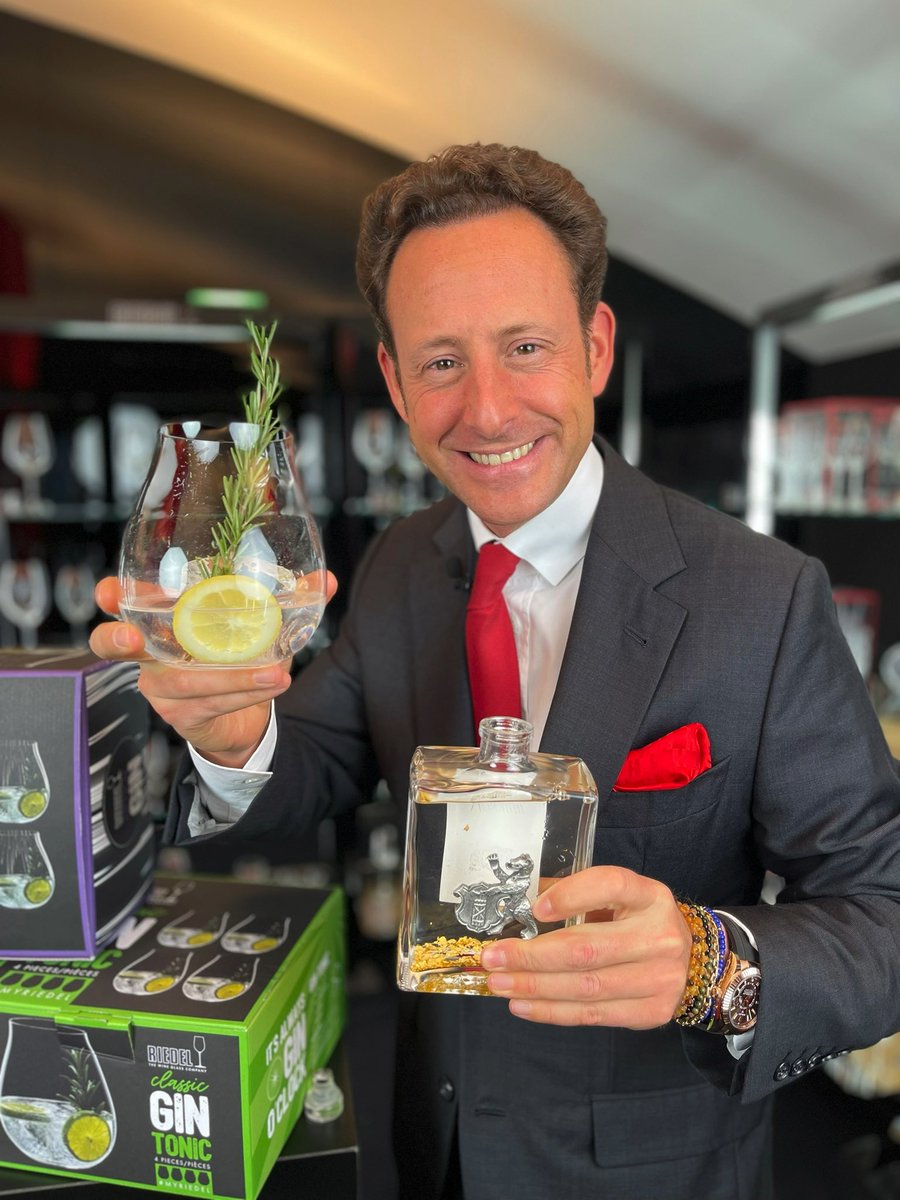 Great Holiday Gift 🎁 idea! The RIEDEL Gintonic Glass 😃
