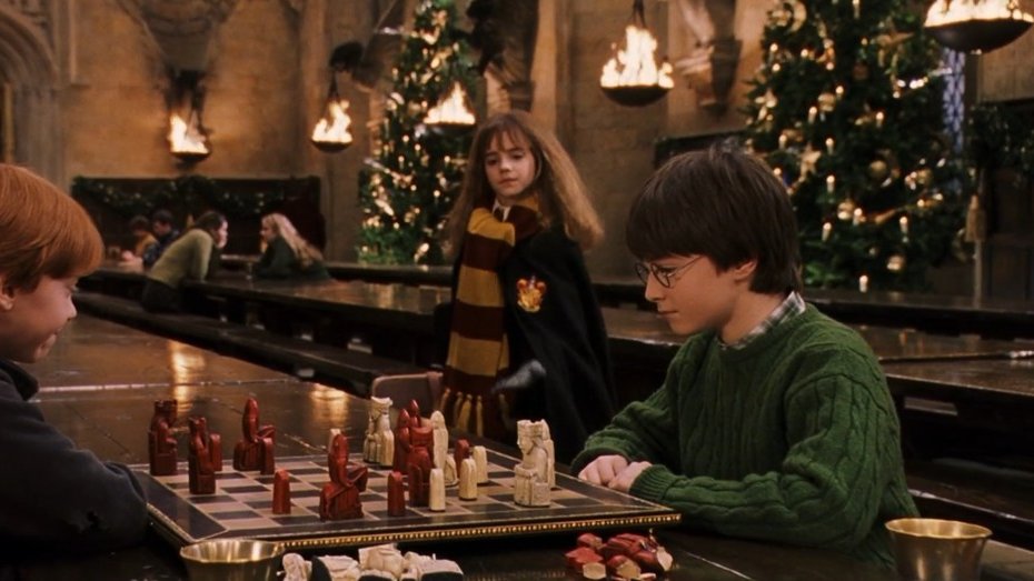 TheHPfacts's tweet photo. Harry Potter and the Philosopher's Stone should be considered as a Christmas movie 🎄 https://t.co/lZmhAceh3W