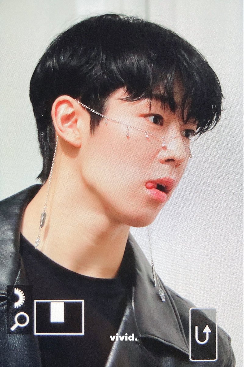 vivid_724's tweet photo. 211204 팬싸
#다원 #DAWON #SF9 
Holy… https://t.co/bfoWoh1dhv