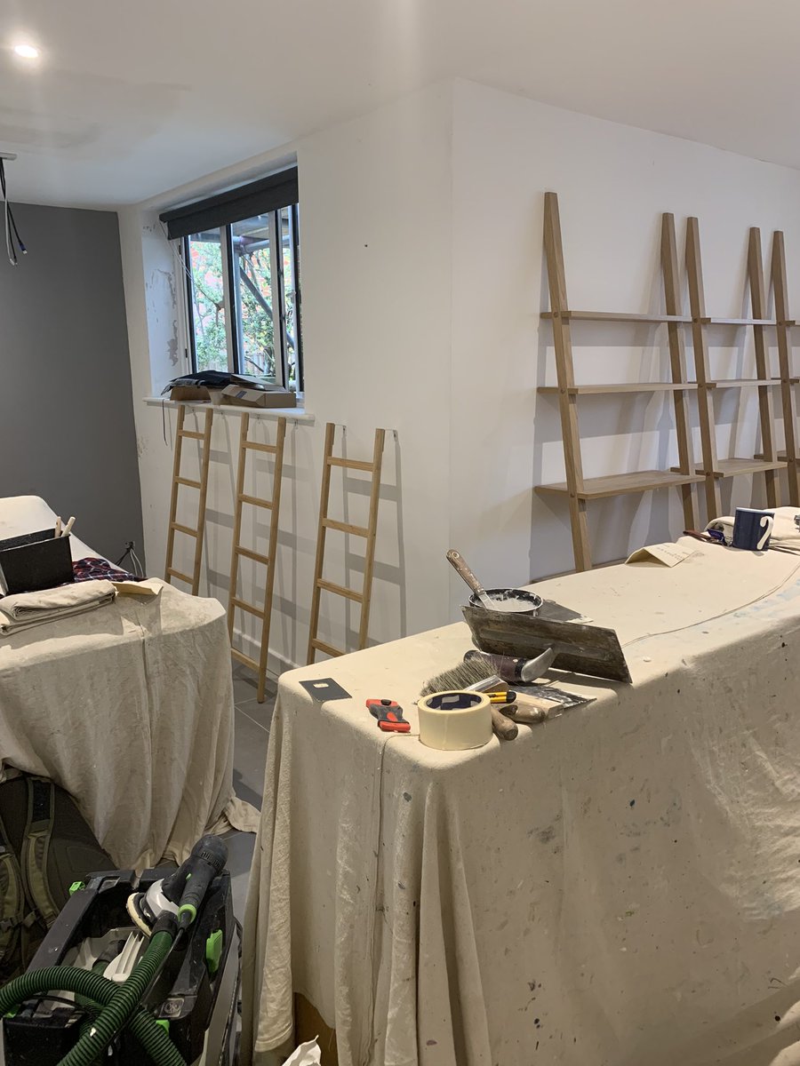 PHDecor8ing's tweet photo. I’m very happy with this transformation. An office by day and cinema room by night. I absolutely love it when customers are brave enough to go bold. @JohnstonesTrade used on all surfaces. Durable Acrylic on the walls and Durable Eggshell on the woodwork, all in RAL7016 Anthracite https://t.co/oDIuSZ8abp