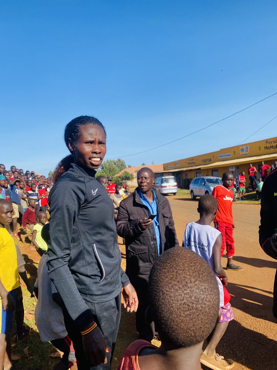 Kaitetsi_Mich's tweet photo. The gold medalist Peruth Chemutai also blessed the dialogue with her presence as she flagged the 15k Marathon at the event #ActionAccounts
#StandingAgainstCorruption https://t.co/J0EEWRKxvX