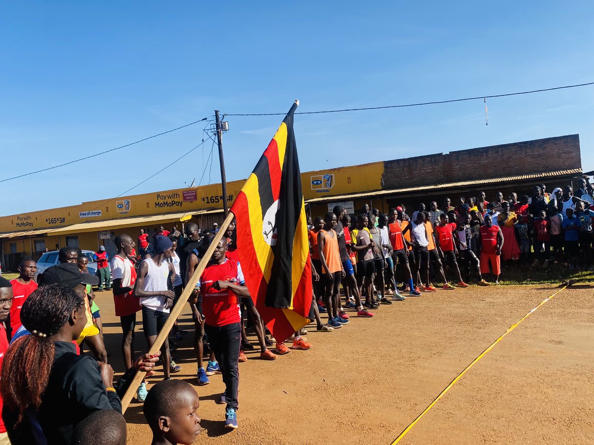 Kaitetsi_Mich's tweet photo. The gold medalist Peruth Chemutai also blessed the dialogue with her presence as she flagged the 15k Marathon at the event #ActionAccounts
#StandingAgainstCorruption https://t.co/J0EEWRKxvX