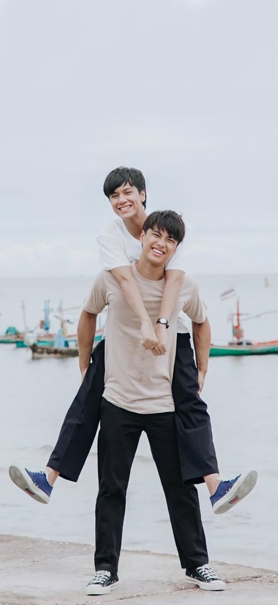 Just in case you wanna use this for phone wallpaper 😭🧡🧡 @ohmpawatt @mynameisnanon #BadBuddySeriesEP6 #OhmNanon #โอมนนน #แค่เพื่อนครับเพื่อน #BadBuddySeries