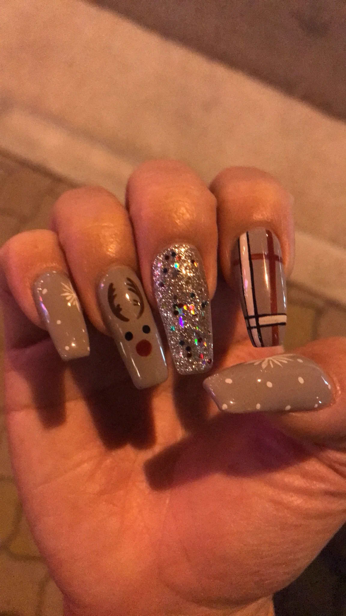 これはカラーセラピーなのです。ネイル💅みて、母親らしくないと実母にほざかれた言葉が過去世だったかぐらいに、我がネイルは身体の一部化してます。  