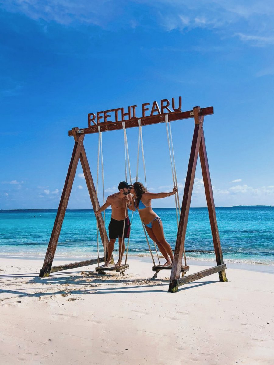 reethifaru's tweet photo. The best souvenir to carry home is the memories of the time spent by the ocean.
#reethifaru #paradise #coupklestravel #maldivesvacation https://t.co/8pZdpPmFGU
