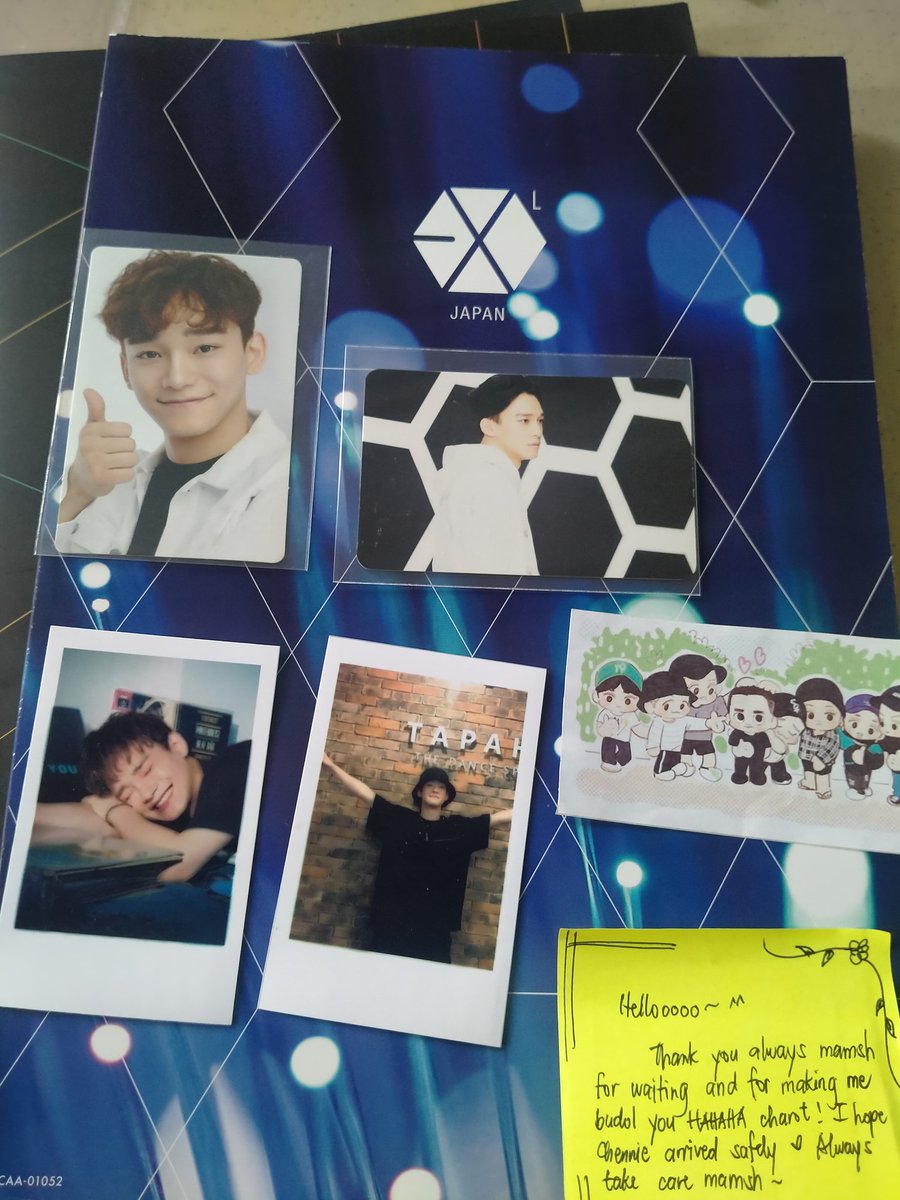 KimZBPDOh's tweet photo. My EXO Official Photobooks and Chen Coming Over PC and Chen Let's Go Elyxion Limited PC arrived today. Yung nakapikit pa yong isang mata ko tas kumakatok na si kuya sa labas πππ Salamat as always mamsh. π₯°π₯°π₯° @exoworldclass
#worldclassFDBK https://t.co/viLCh7SDnW
