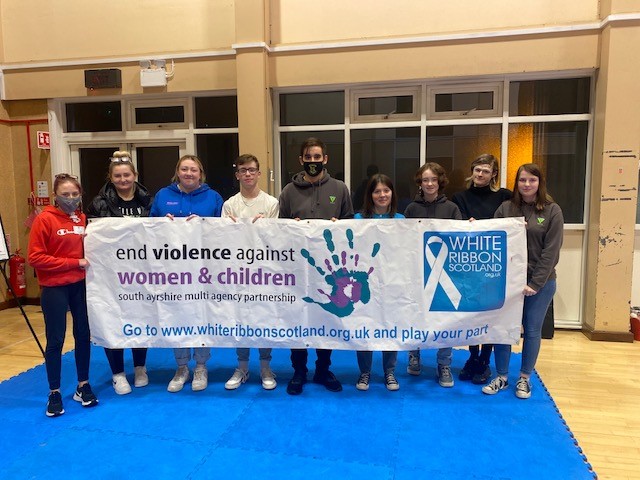 Our @PolScotVol will be out in Ayr today engaging with local businesses about the #16days campaign and looking for support from our community to 'light up' the way for those taking part in the Reclaim the Night Walk.  
To find out more on the route see <a href="/ReclaimSouth/">South Ayrshire Reclaim the Night</a>