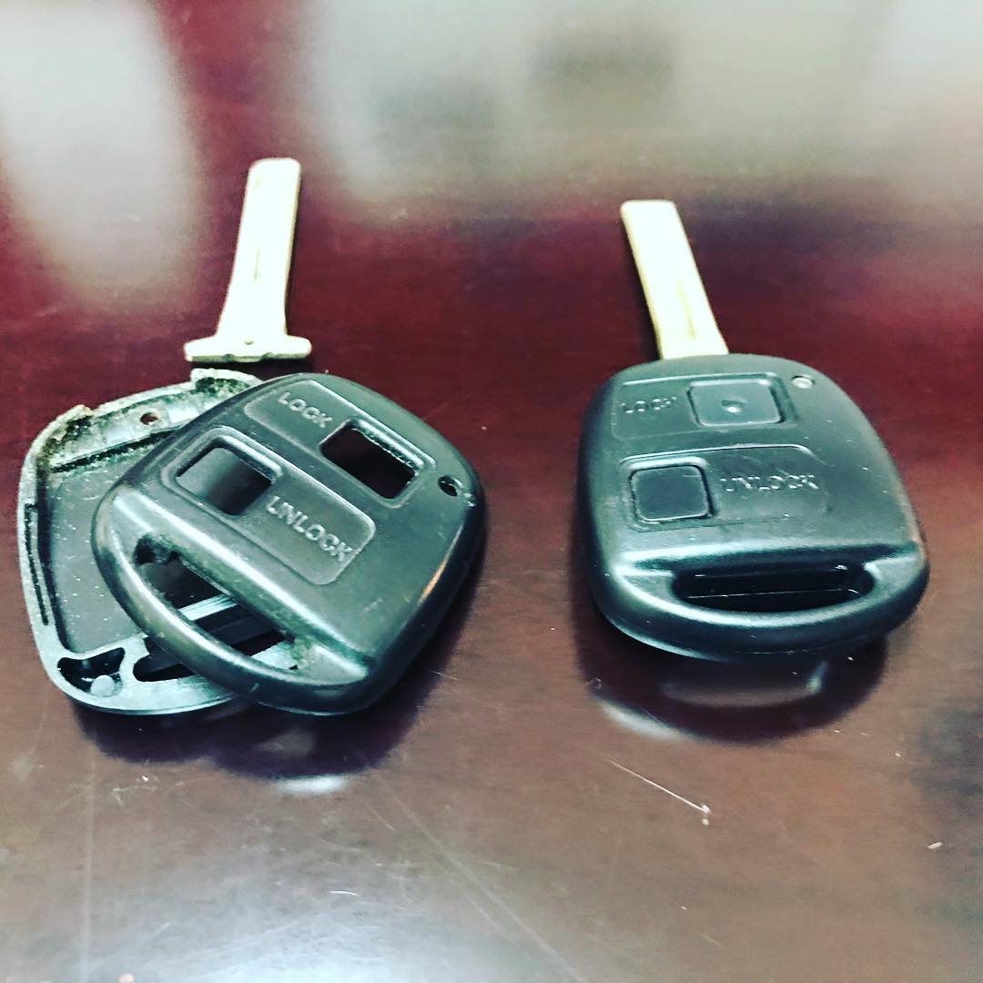 autotronixpesh's tweet image. Visit Autotronix Services Ltd for:
✔️keyless system repaired 
✔️Key repaired
✔️Duplicate key programmed 
Call us on 0703888777
📍Ojijo Road No.6 Autotronix Business Park
📍Lavington next to Lavington Mall @ the @shell 
#wegotthekeys