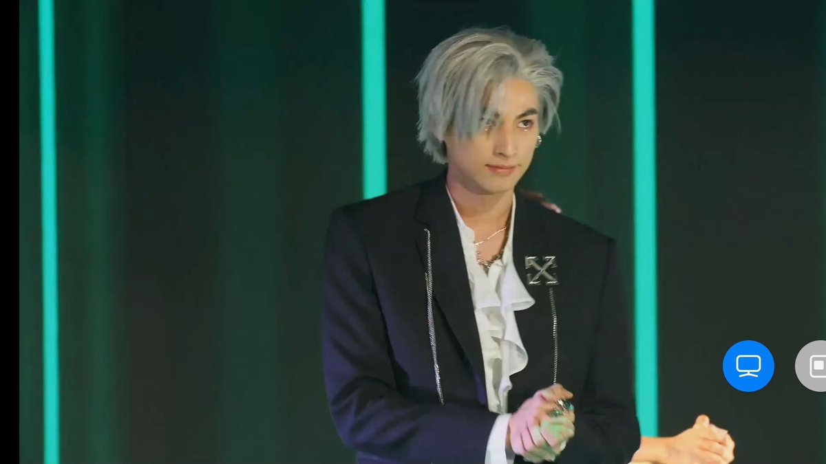 Gulfkanawutofc's tweet photo. หล่อมากกกก  หล่อที่สุดดดด  🥰🥰🥰🥰

GENTLE LOVE OF GULF
#GulfHBDCon2021 https://t.co/3XeIlCUOxq