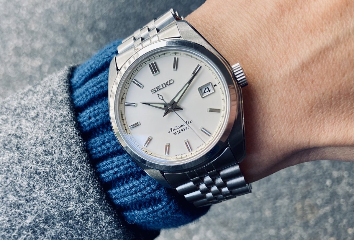 Black_zzi's tweet photo. 日本🇯🇵製の自動巻きです。
この時計はBlackの原点✨
#Seiko
#Myfirstwatch https://t.co/WPEpbgUIyV