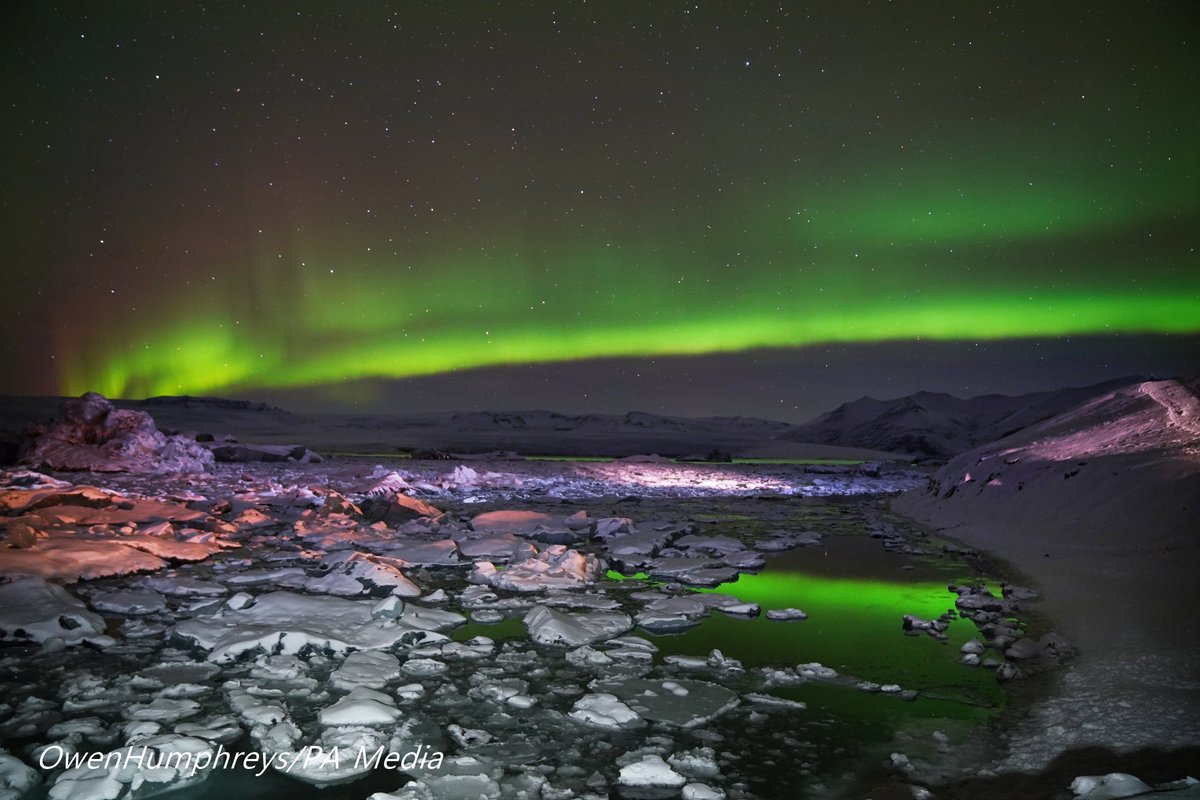owenhumphreys1's tweet photo. Another amazing night in #iceland 9 hour drive but treated to an amazing display at the Glazier Lagoon in Jokulsarlon #weather @NightLights_AM @StormHour @SonyUK https://t.co/t7HTmx5iTp