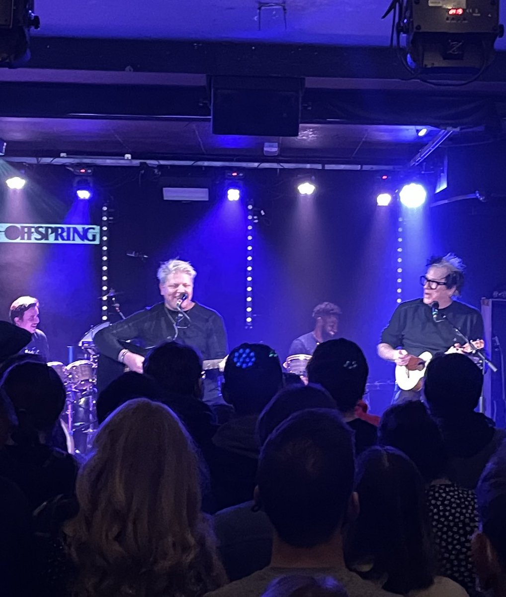 dazlaa81's tweet photo. @offspring @wardrobeleeds Awesome Night and the perfect venue for the show! So great to hear Da Hui and Dirty Magic. Next time come down to Cornwall, some glorious beaches here for a Kumbaya session! https://t.co/M2cgcvxx9p