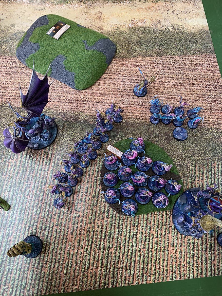 PeterQrkowski's tweet photo. First battle at 2-dayer in Poland. Survival of the Fittest vs KO. KO took the first turn. HaggNar to save me ;) https://t.co/4kZoQirLhM