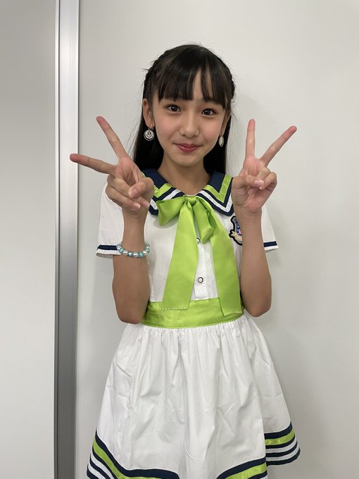 崎浜梨瑚(りこ) ラビラブIDOLスクールの美少女JSアイドルが可愛すぎる!