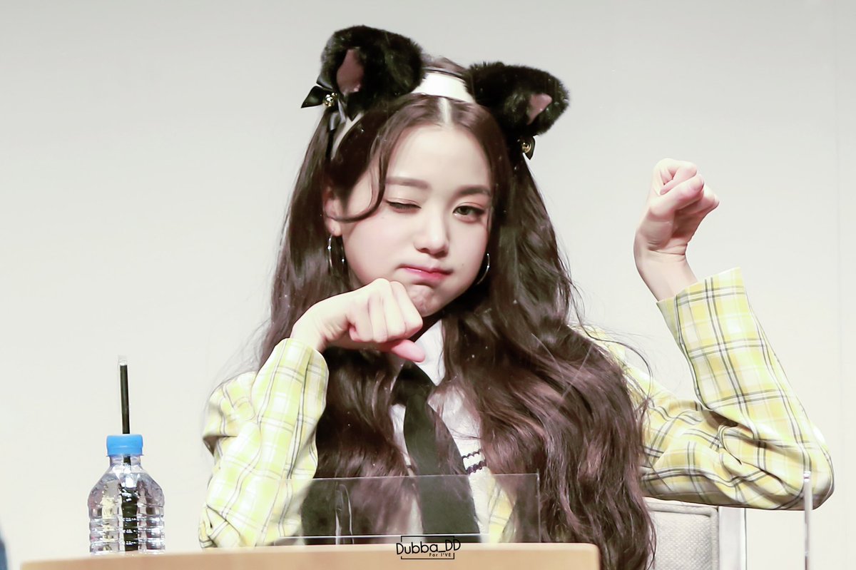 Dubba_DD's tweet photo. 211203 대면팬싸 HQ
-
마냥 예쁜 고양이 같지💕😻
-
#장원영 #원영
#ウォニョン #アイヴ
#WONYOUNG #IVE https://t.co/ATsZEUAa9D
