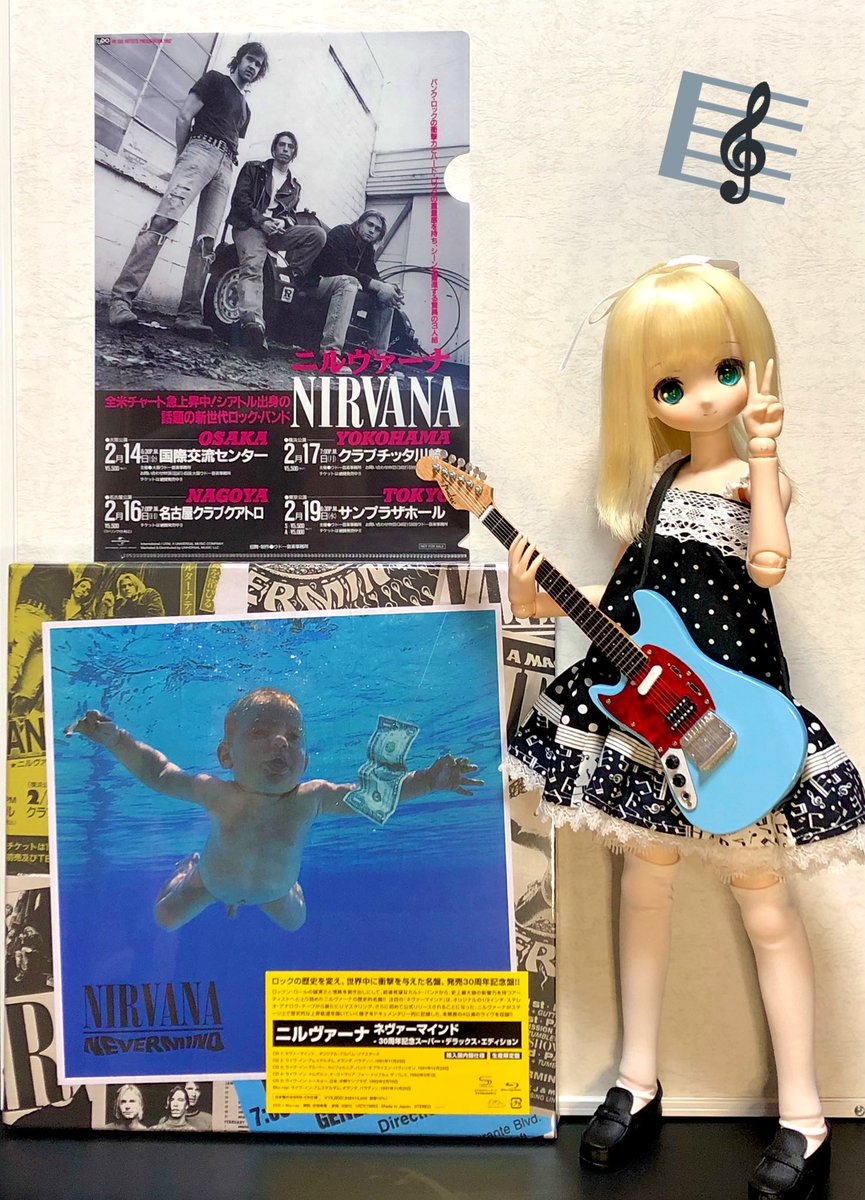 i_ccho's tweet photo. アリサ「ニルヴァーナのネヴァーマインド・デラックス版が届いたよ♪

カートはアタシの１番のヒーローなんだ😆愛してる❤️」

#アゾン
#アゾカツ
#nirvana30 
#nirvana
#ニルヴァーナ
#nevermind https://t.co/scnaWCymVN