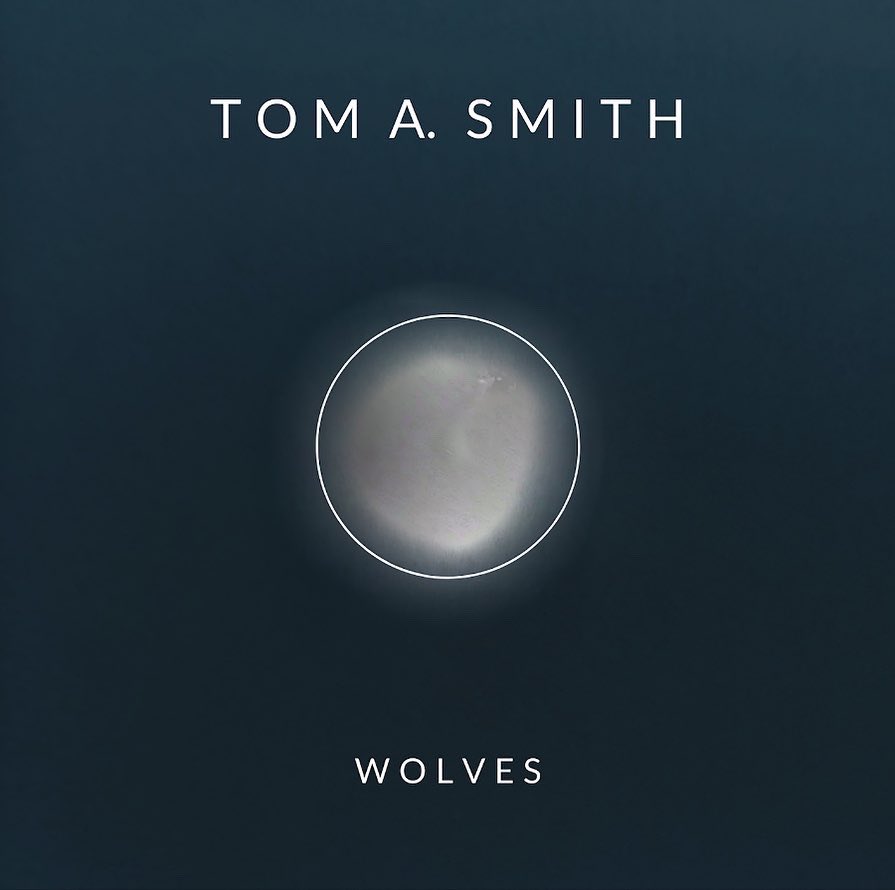 hiveradiouk's tweet photo. Sunday 10am:The 90s Chartshow is live with new music from @tomasmithmusic as he joins me to talk about new single Wolves, @REDWASHERE with Christmas in Devon, music from Dec’99 &amp; @retroboxoffice. Live on Apple Music, @tunein, https://t.co/Z3PZwvkysU &amp; https://t.co/l34WsKkfMN
#90s https://t.co/KhIoOvEGr9