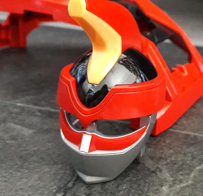 Jed_Underground's tweet photo. J'attends le troisième numéro distribué par #Altaya avec impatience !
En attendant, je n'ai pas pu m'empêcher disposer les éléments du casque du #Megazord pour voir ce que ça va donner !
Ça claque, non ?
#PowerRanges
https://t.co/OSyOAsiion + code MEGAZORD https://t.co/Z3HXMiQ5H2
