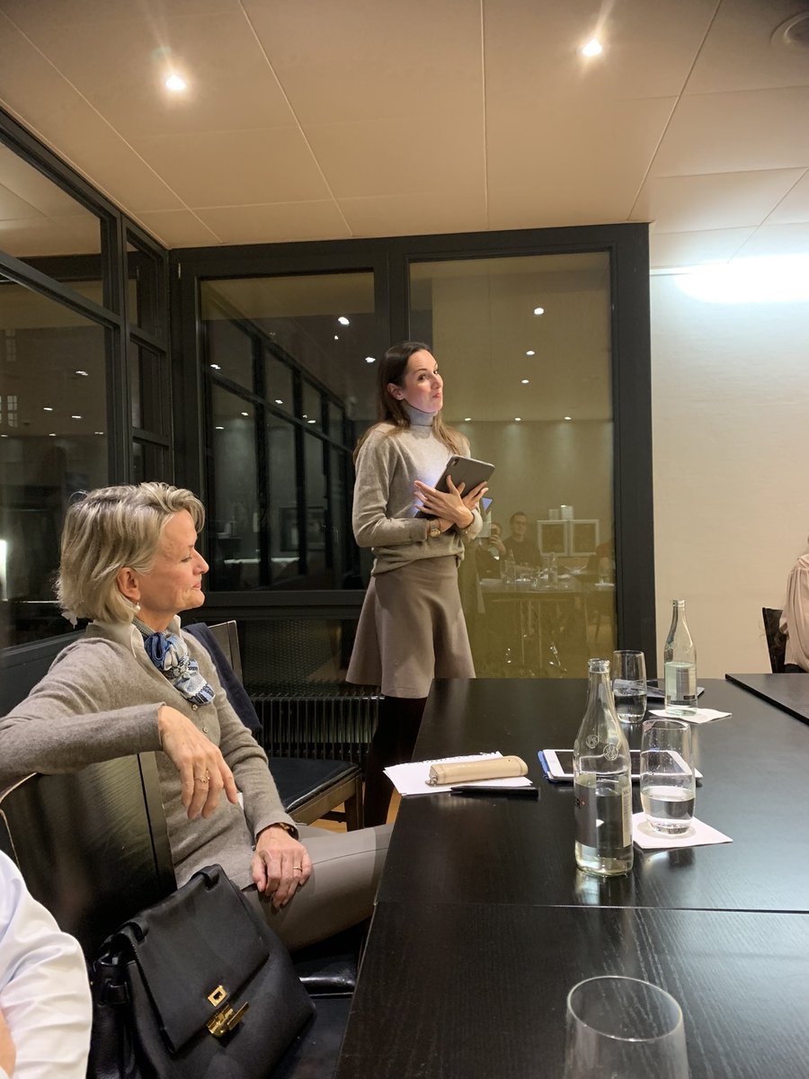 LucaBoog's tweet photo. 🧡-lichen Dank für die Einladung @JuMiLu_Stadt an die GV gestern Abend. @Esther_UnHa Danke für dein jahrelanges Engagement &amp; @JosefLusser Gratulation zur Wahl als Präsident! Ihr macht einen grossartigen Job und schaut, dass die @stadtluzern eine vernünftige, junge Stimme hat💪🏽 https://t.co/hveMk3Y5ae