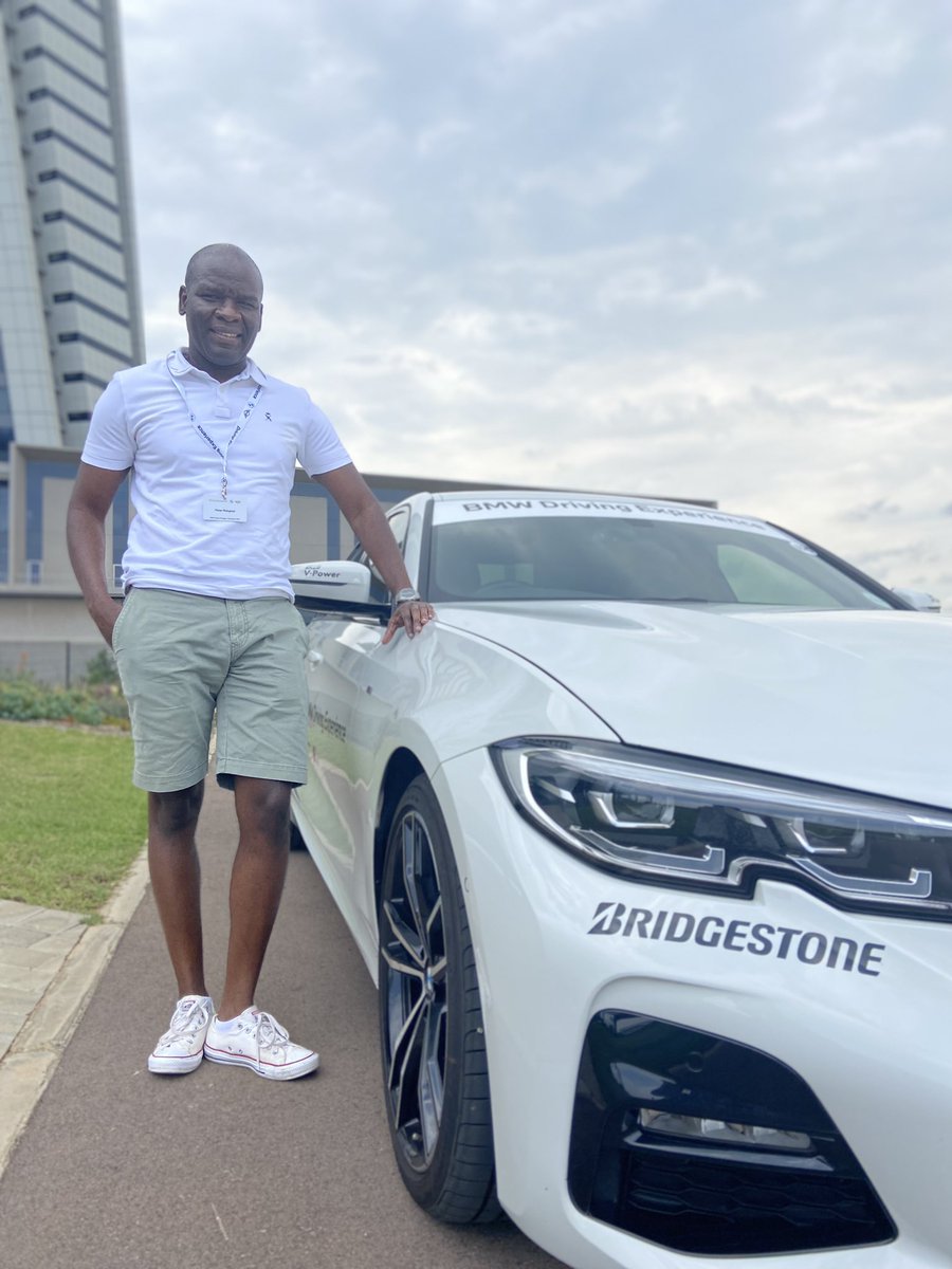 Mr_PeterM's tweet image. Schooling myself #BMWDrivingExperience @BMW_SA