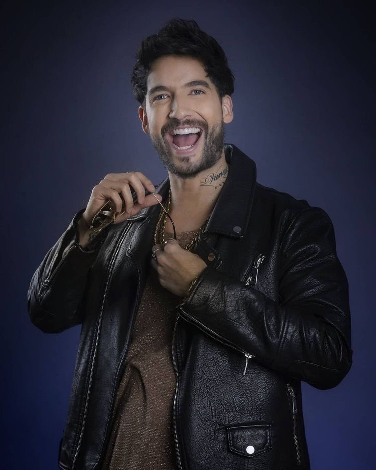duaxcaro's tweet photo. Espero no sea tarde,hola,soy de México,conocí a Carlos por LRDF y quedé impresionada😅 lo vi también en DBN, es un gran actor con un talento increíble,me gustaría conocer mutuals para compartir nuestro amor por Carlos, pueden hablarme cualquier cosa❤️😊 #CTNationIntegracion https://t.co/3NC5BfPFL3