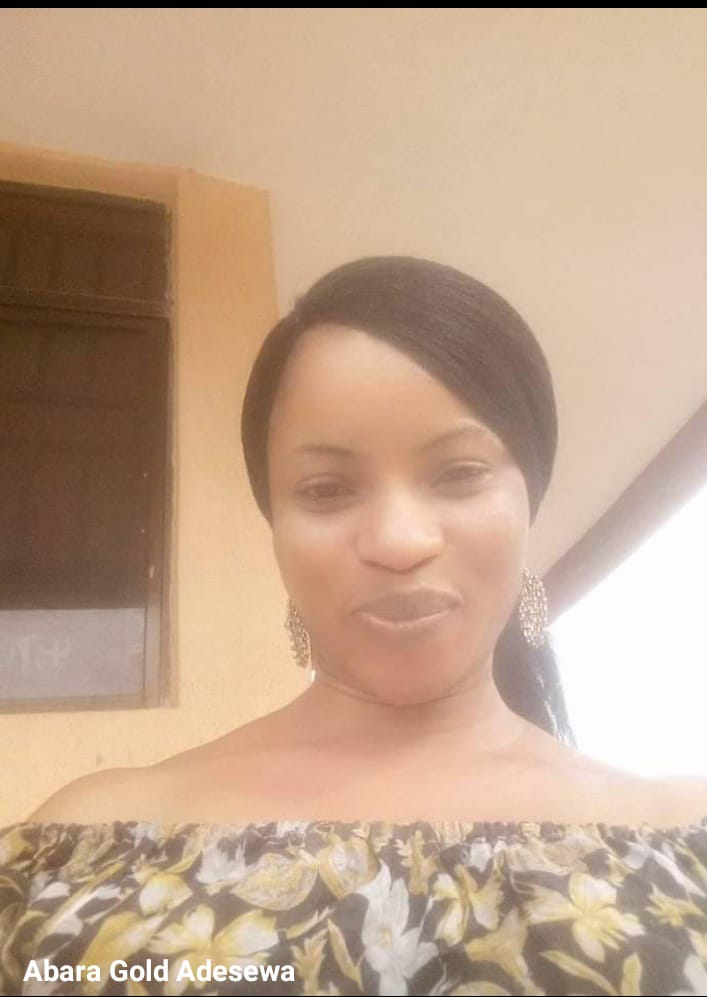 deparisx0's tweet photo. Her name is gold, she has been missing since Monday evening.
She left for Akure from Ondo and she hasn't returned till now. 
 Just a retweet will go a long way 
Pastor Paul Dowen sanwo Olu Tim Godfrey RCCG https://t.co/XZtQ7HHHWh