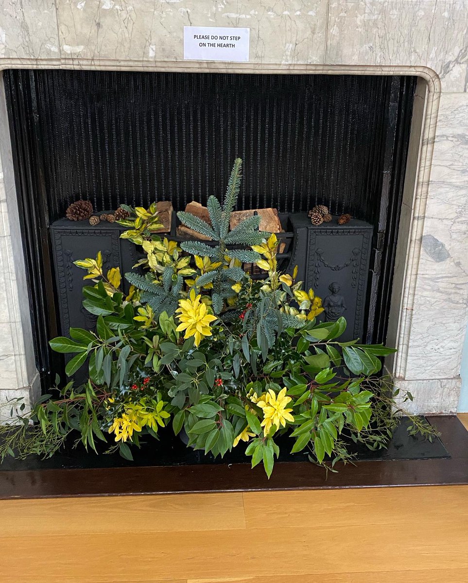 @Chambearlin <a href="/ARAScot/">ARA Scotland</a> The fireplaces today at The Court House Warwick <a href="/TheCourtHouseWK/">The Court House</a> great work Ann! <a href="/WarkCourtLeet/">Warwick Court Leet</a> <a href="/UnlockingWk/">Unlocking Warwick</a>