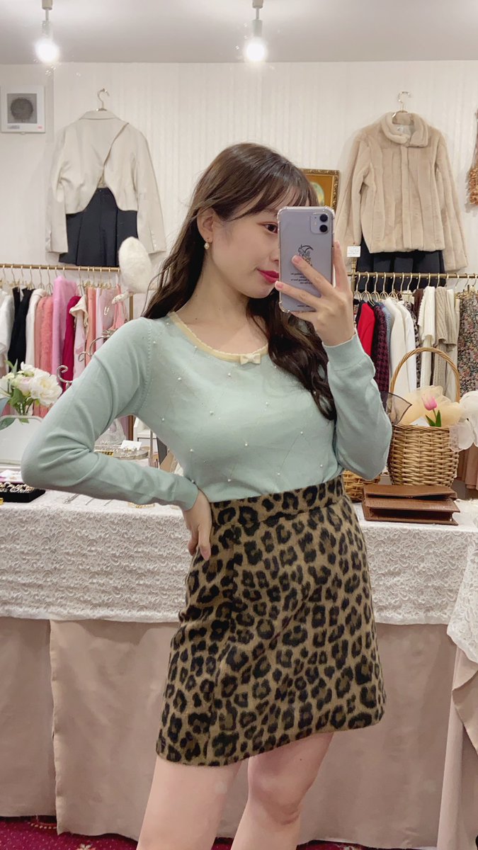 本日もご来店
ありがとうございました♡

大人っぽ可愛いコーデのご紹介💕
冬らしく、生地感も柔らかいお洋服が
沢山入荷してます🤫
ガーリーから大人っぽいもの、カジュアル等 幅広く置いてあるのでぜひ、見てみて下さい🤎

明日も12:00~19:00で
ご来店おまちしております❤︎

<a href="/spia_tokyo/">SPIA TOKYO</a>