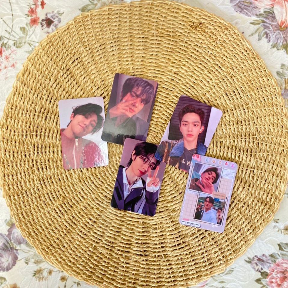 sungkyungjun's tweet photo. [ HELP RT || 🇲🇾 ] 

hii korang ! far ada buat one sided custom photocard and any type of picture accepted !! more details and price can refer on pictures below ^^ yall can collect order with your friend or custom it for freebies to get cheaper price <3 any inquiries just dm me ! https://t.co/iqIU4goAnE