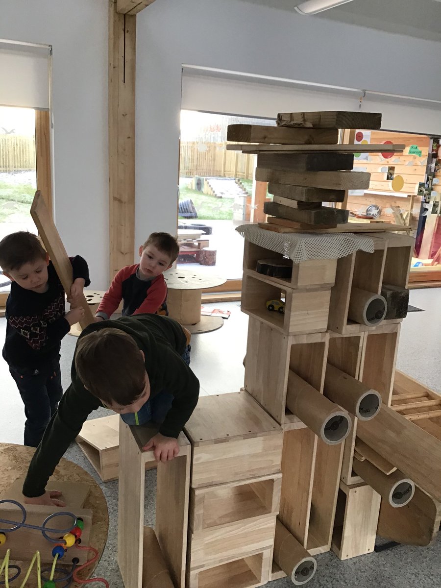 elpestza's tweet photo. Block play and loose parts create great engineers, creators while covering so many areas of learning. A favourite at #strathislachildrenscentre @earlyyearsSTEM @earlyyearsscot @PlayPioneerScot #magicinmoray @FlexibleCScot https://t.co/2TRljnaG9T