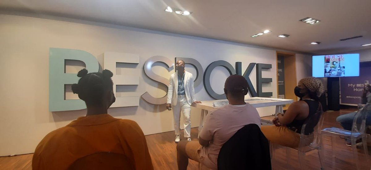 SamsungSA's tweet photo. @designerDony ππΎββοΈ presents βHow to #decorate like a proβ with an easy to follow guide to create dramatic spaces π‘πΌ at this mornings #BespokeChallenge masterclass. πVisit @DQ_Jozi until 15 Jan 2022
#SHFHome #TopCarpertsAndFloors #VersusPaint https://t.co/1zWL8Ig0XY