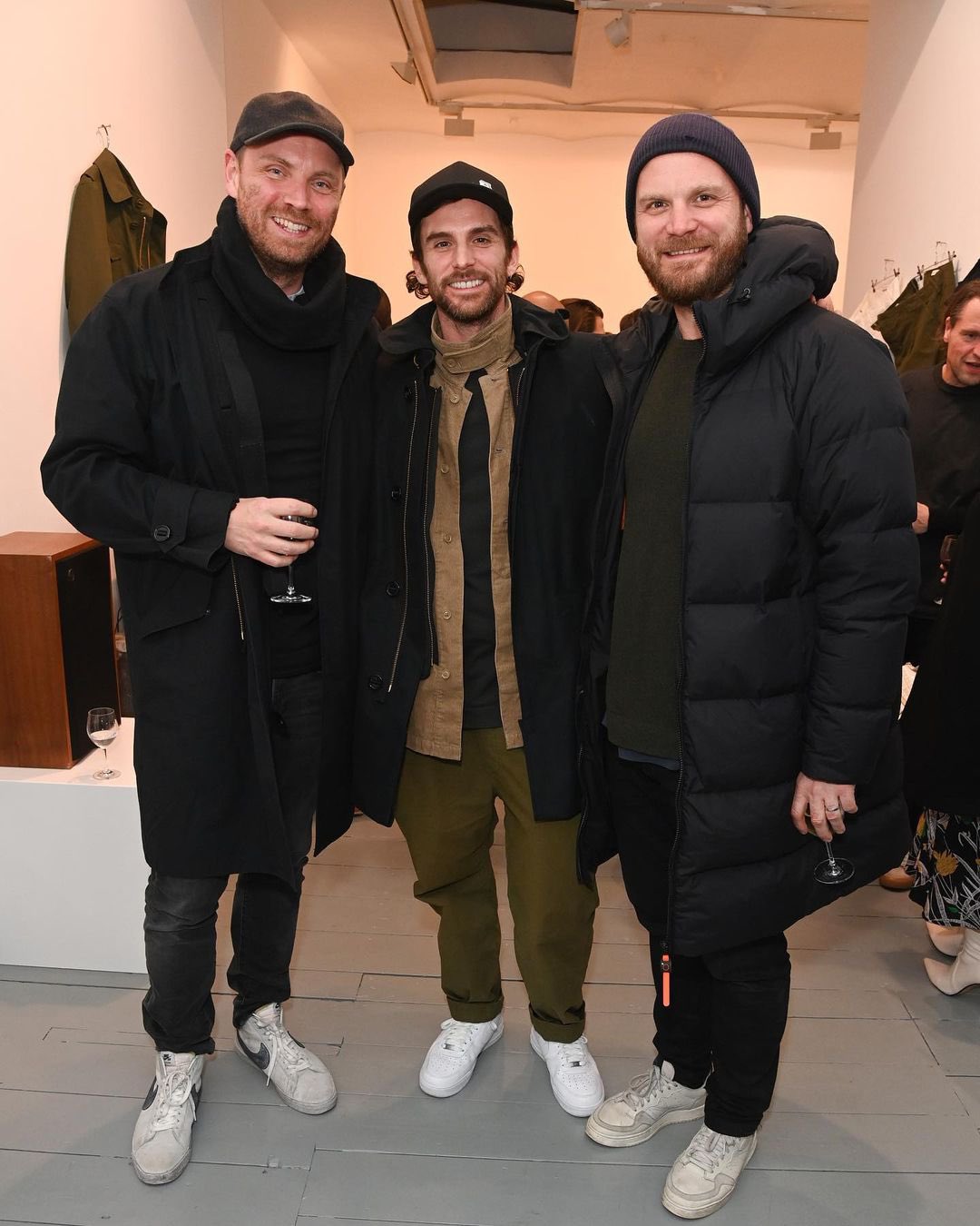 Coldplaying on X: Jonny Buckland, Guy Berryman, and Will Champion at the  AAF pop up in London! - December 2