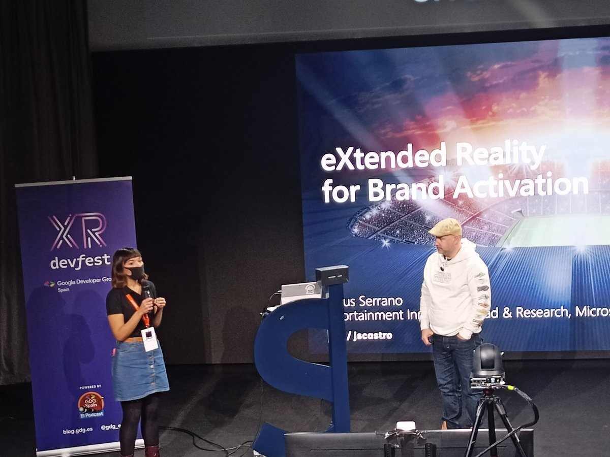 veronica_IamVR's tweet image. Muy interesantes las primeras ponencias del #DevFestXRSpain organizadas por @GDG_ES con Iván de @visualtechlab sobre BIM y metaverso, la propuesta visual y narrativa de @GymMastersVR y los ejemplos de sportainment de
Jesús Serrano de @Microsoft