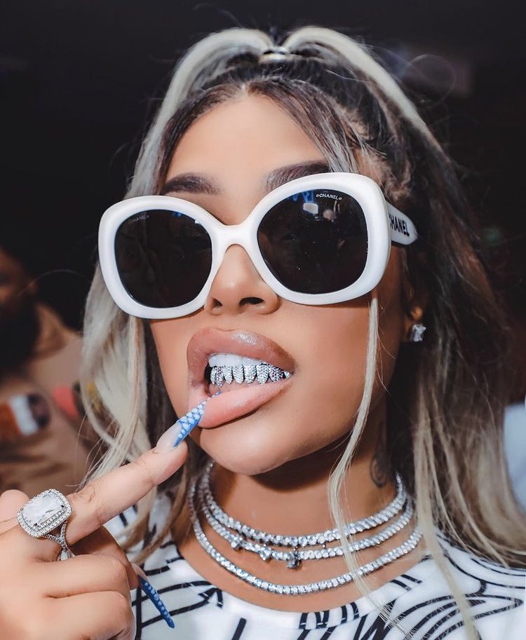 hourlystefflon's tweet photo. @stefflondon https://t.co/AZnjaVyael