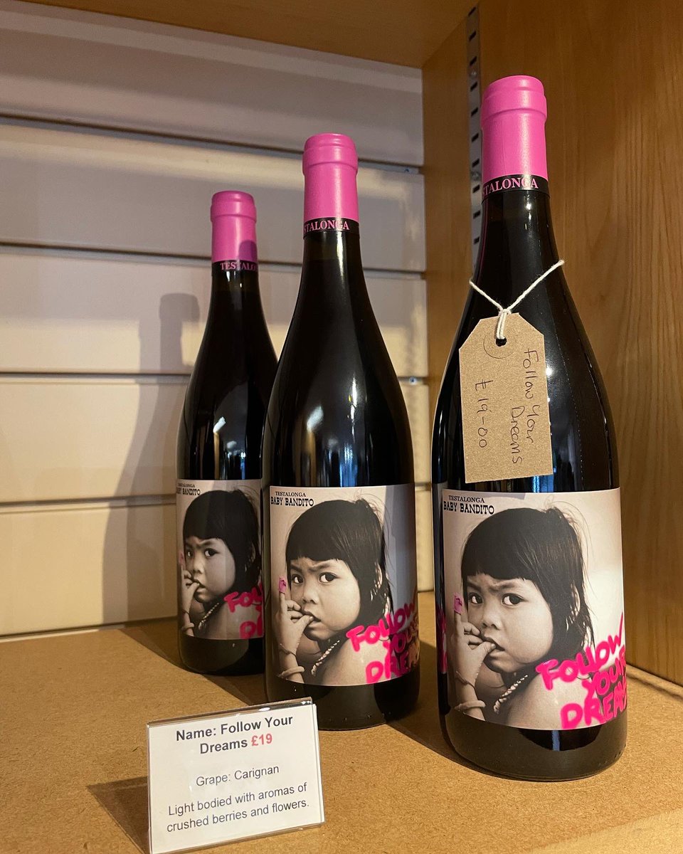 Humberdoucybrew's tweet photo. If you’re after a special bottle of wine to take to a Christmas party, we’ve got you covered! Our shop at Jeffries of Bacton has a great selection of #naturalwines from wineries including @Radforddale and #Testalonga. 

We deliver FREE locally - see our website for details. 🍷🍾 https://t.co/PkkPHhxeDK