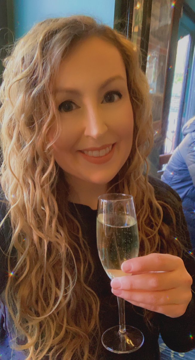 littleduckquack's tweet photo. Did I buy a whole bottle of Prosecco for myself? Would be rude not to ๐คฉ๐พ๐ฅ#WBA #WestBrom #BoingBoing #COYB #Fizzforthewin https://t.co/n5ndagTK1m