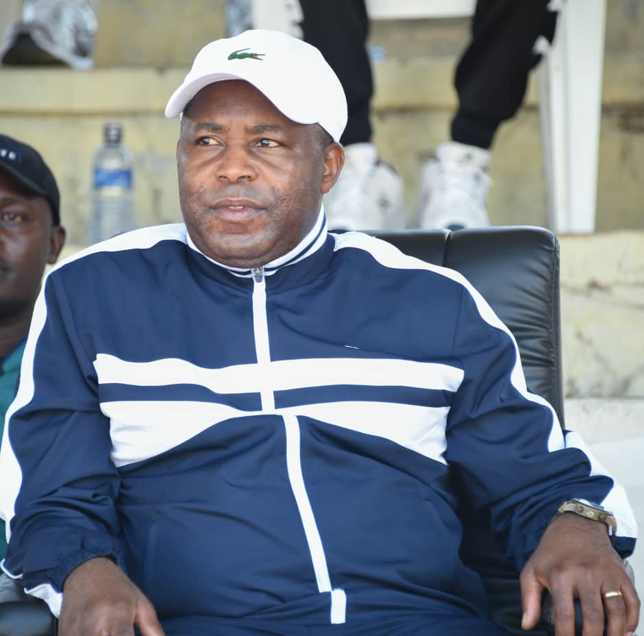 BurundiNet1's tweet photo. #BurundiSport Sous le Haut Patronage de @GeneralNeva, la Fédération #Burundi-aise de #Volleyball, en collaboration avec @MinEACJSCBdi, organise les finales de la 3ème éd. de la #CoupeDuPresident avec coe 1er match () lz équipes féminines #Muzinga - #LesAs, sponsor: @EconetBurundi https://t.co/sCHNDB337y