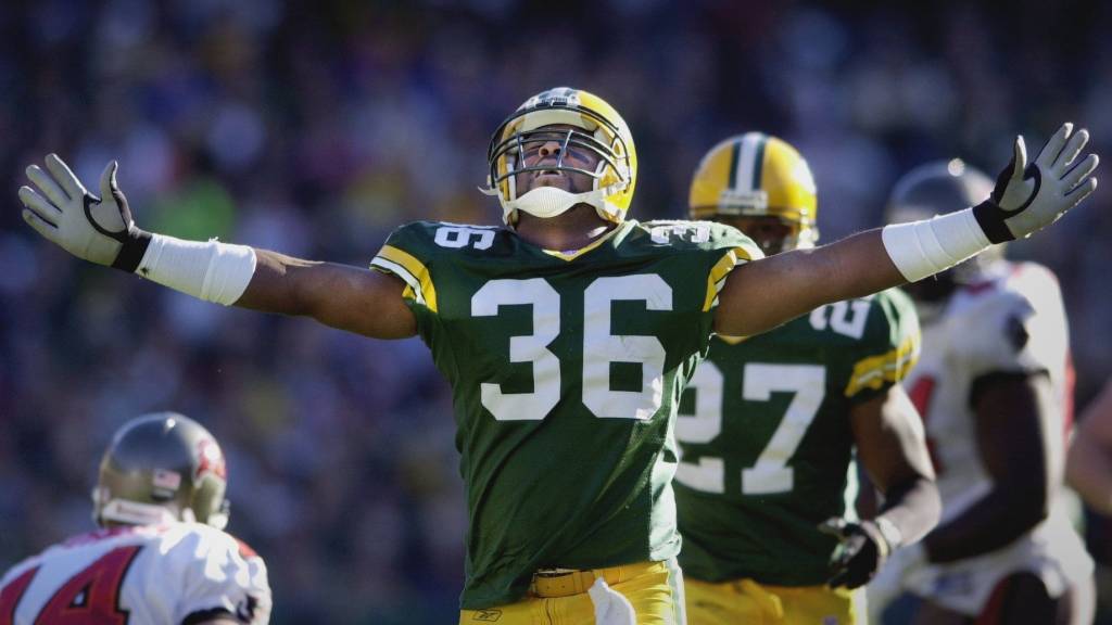 TSD__NFL's tweet photo. Recalling the Coldest Home Games in Packers History https://t.co/LKIGxekgId https://t.co/MQW4ASUKAG