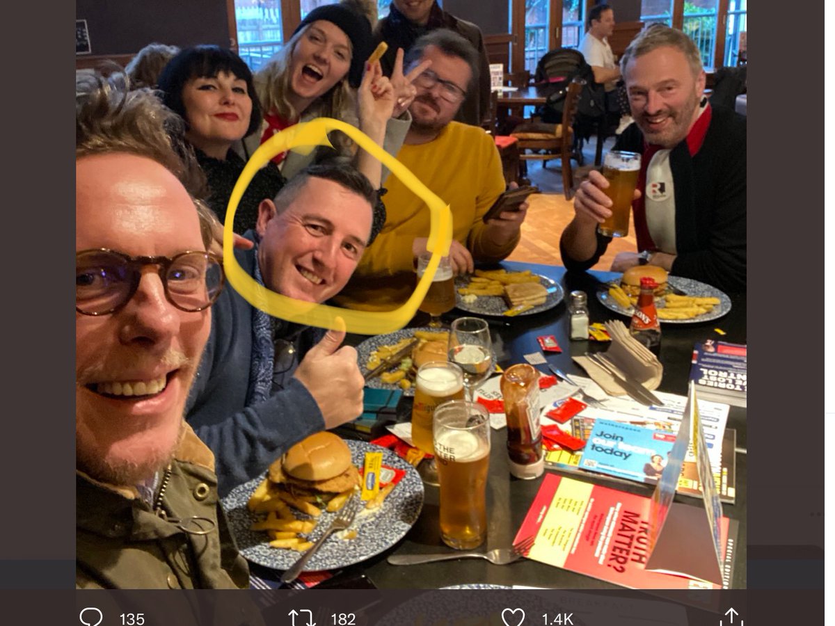 eva41111265's tweet photo. @LozzaFox @danwootton At least jailed drug Richard Taylor still adores @BorisJohnson .
#DickTheGrift
#SpyInTheCamp https://t.co/jNIgmdU0aa
