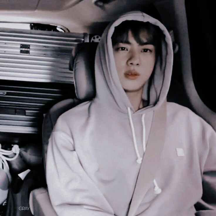 helinhan7sn's tweet photo. #HappyBirthdayJin 
#HAPPYJINDAY 
#WorldwideHandsomeDay https://t.co/PTPIqylAfj