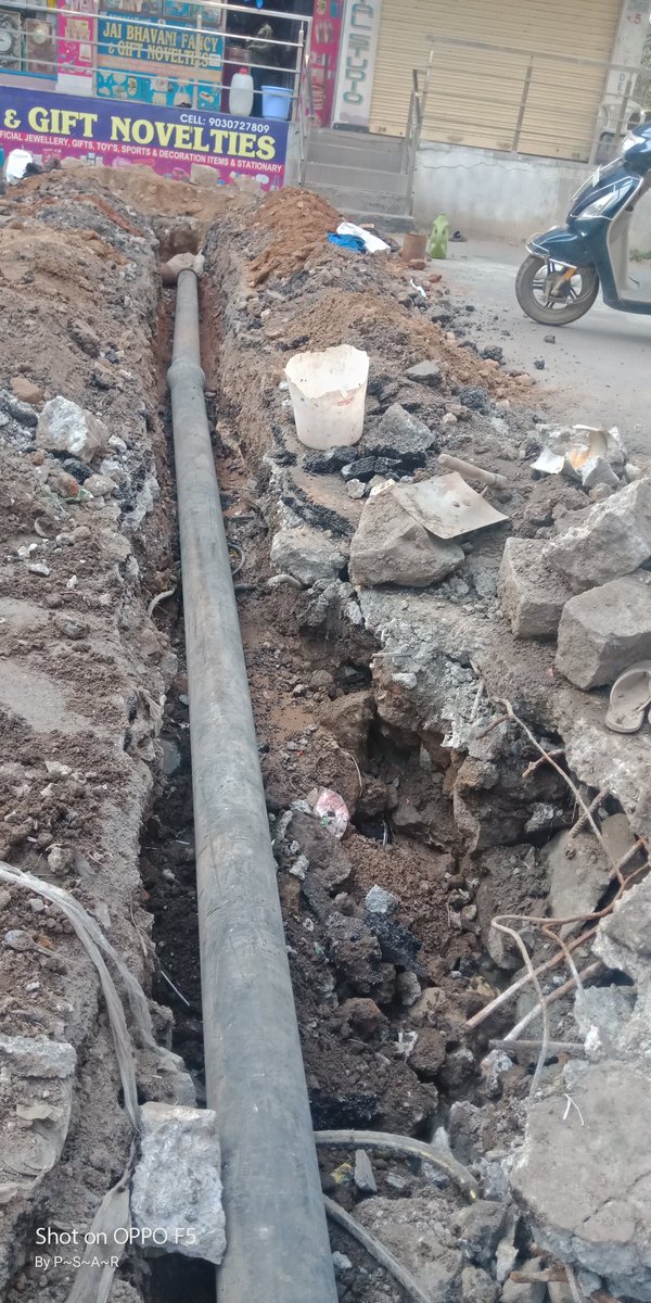 prakash2712's tweet photo. @Dc_Ghmc @CommissionrGHMC @GadwalvijayaTRS
Location balaji balkishan sweet huz
Bank colony opp SOI uppal hyd-500039 https://t.co/uwxOlB1u5q