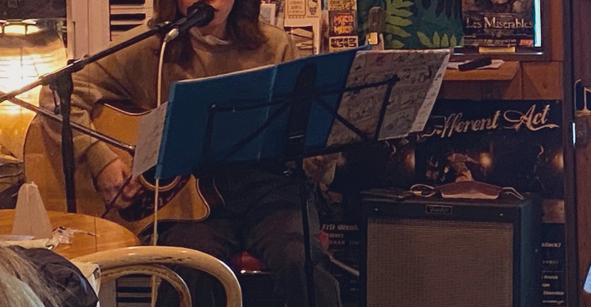 MGt0330's tweet photo. 今日はSammy's Cafeにて歌わせていただきました！
ありがとうございました😊

＠Toro0920mn 
@wa1nut127 https://t.co/kJ37BjqRH2