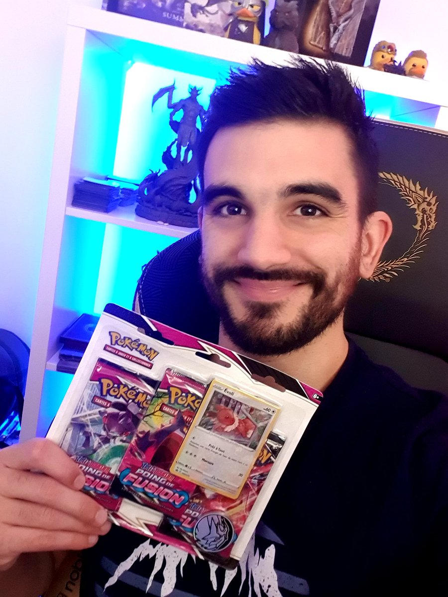 Desastre_Show's tweet photo. 🎁#Concours🎁
Tentez de gagner 2 tripacks Pokémon Poing de Fusion :
• 1 Tripack Evoli
• 1 Tripack Mentali 

✅ Pour participer :
- #RT ce tweet
- Follow @Desastre_Show 

🍀TAS 13/12/21
Bonne chance à tous ! https://t.co/3RR8TOFRz5