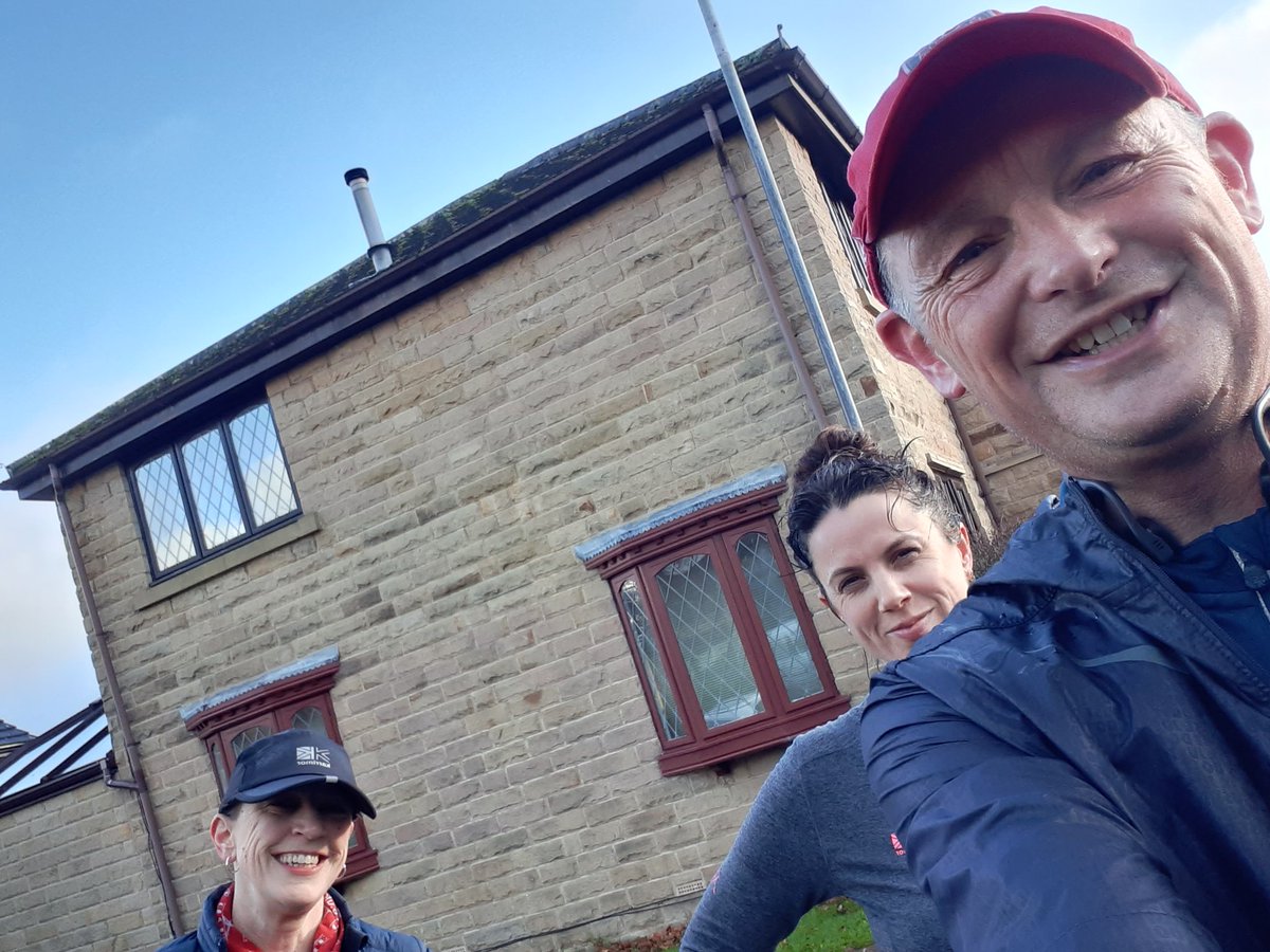 andy5000miles's tweet photo. Even in the pouring rain, social #running is great fun 😀 

This morning was my #projectrun52 half #marathon no.50 of 2021, and included @Dewsburyparkrun 

Special mention to @Helen313 for a great effort today covering the full distance 🏃‍♀️⭐ https://t.co/GhJnFr5jjk